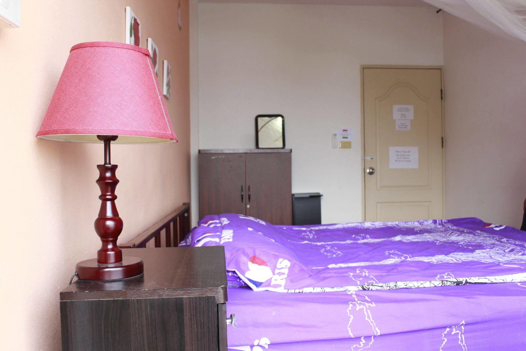 Cm City Hostel Čiang Mai Exteriér fotografie