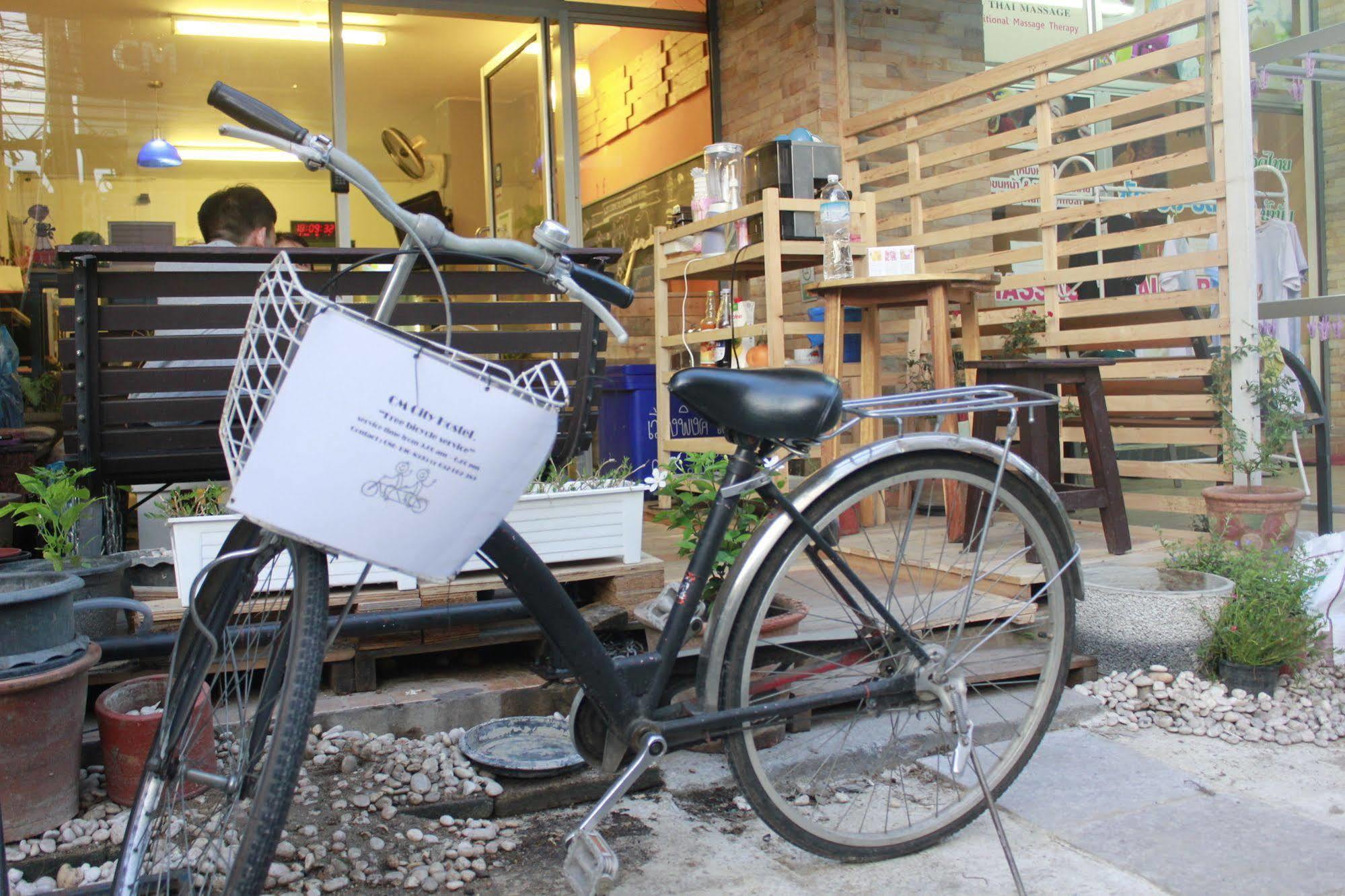 Cm City Hostel Čiang Mai Exteriér fotografie